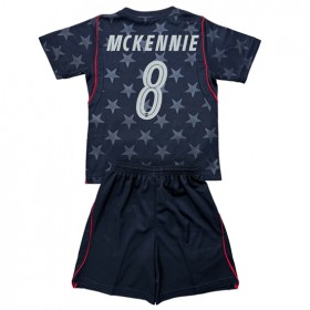 Forente Stater Weston McKennie #8 Borte skjorte til barn VM 2026 Kortermet (+ korte bukser)